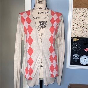 Old Navy- Beige Checkered Salmon Cardigan.